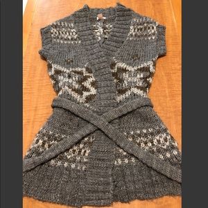 Boho! Cozy Gray Ikat Wrap Sweater